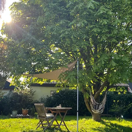 Gartenzimmer Zwischen Den Meeren Homestay